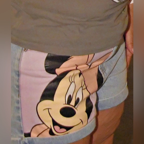 Disney Minnie Mouse Y2K Mom Jean Short Size 11 - Like New worn once - Picture 6 of 6